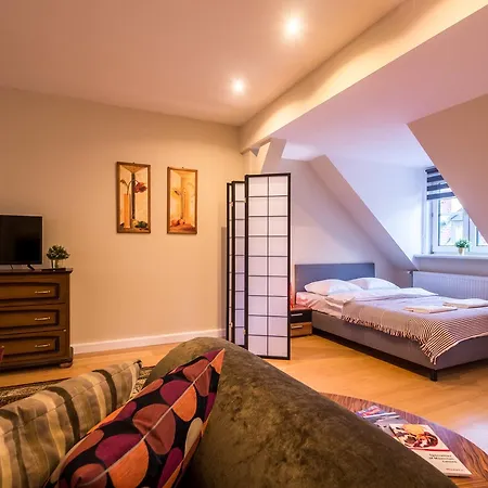 Unique Market Square Penthouse Апартаменты Варшава
