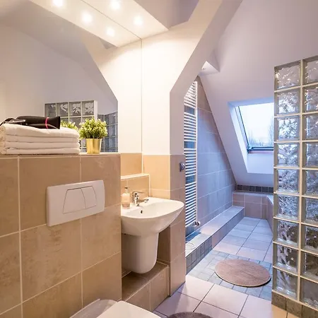 Unique Market Square Penthouse Апартаменты *