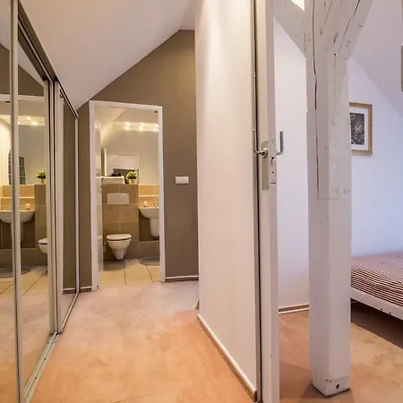 Unique Market Square Penthouse Апартаменты Варшава